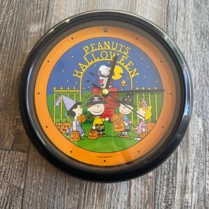Peanuts / Charlie Brown Halloween Clock With Lights — Rare — 8 Inch Clock